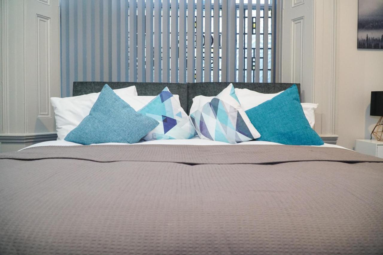 Castle View Apartment Dudley Bagian luar foto