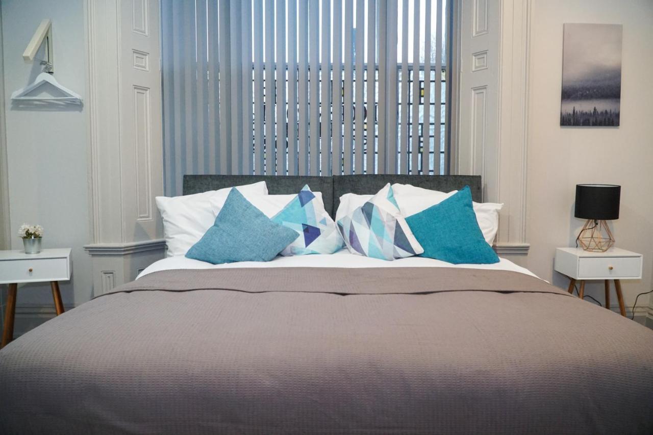 Castle View Apartment Dudley Bagian luar foto