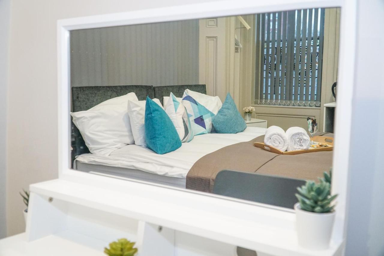 Castle View Apartment Dudley Bagian luar foto