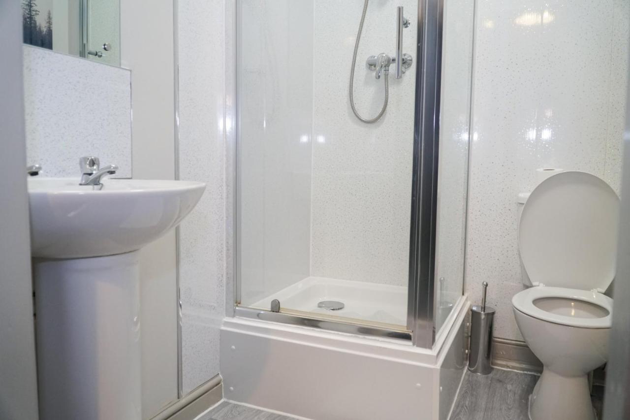 Castle View Apartment Dudley Bagian luar foto